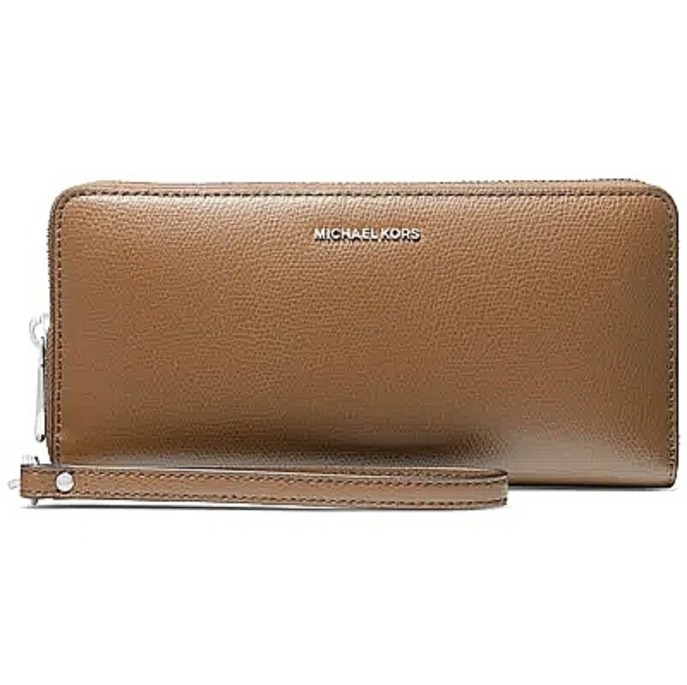 MK Jet Set Travel Large Leather Continental Wallet